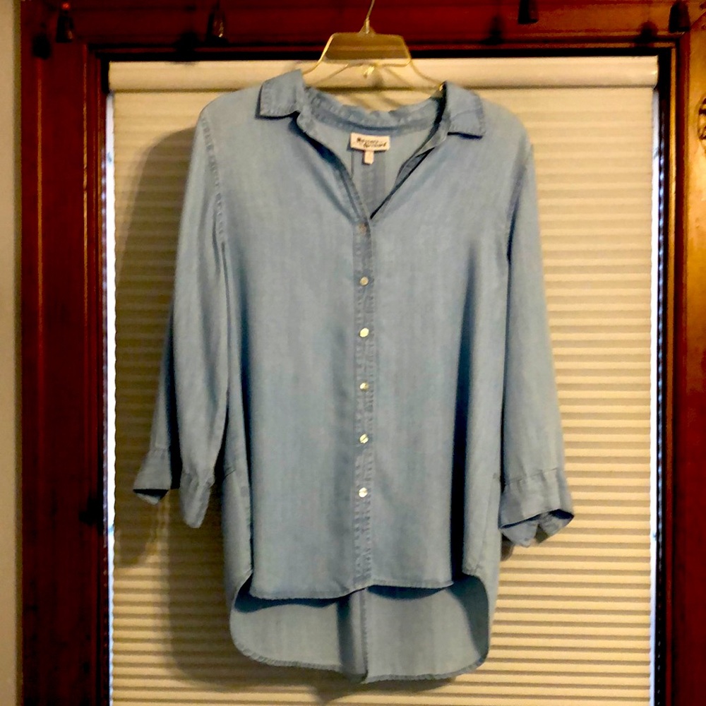 Women’s shirt